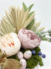 Kép betöltése a galériamegjelenítőbe: Pillangós húsvéti asztaldísz

