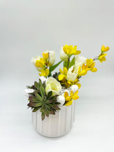 Kép betöltése a galériamegjelenítőbe: Aranyeső húsvéti asztaldísz
