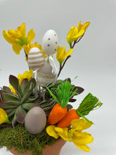 Kép betöltése a galériamegjelenítőbe: Sárga tojásos asztaldísz
